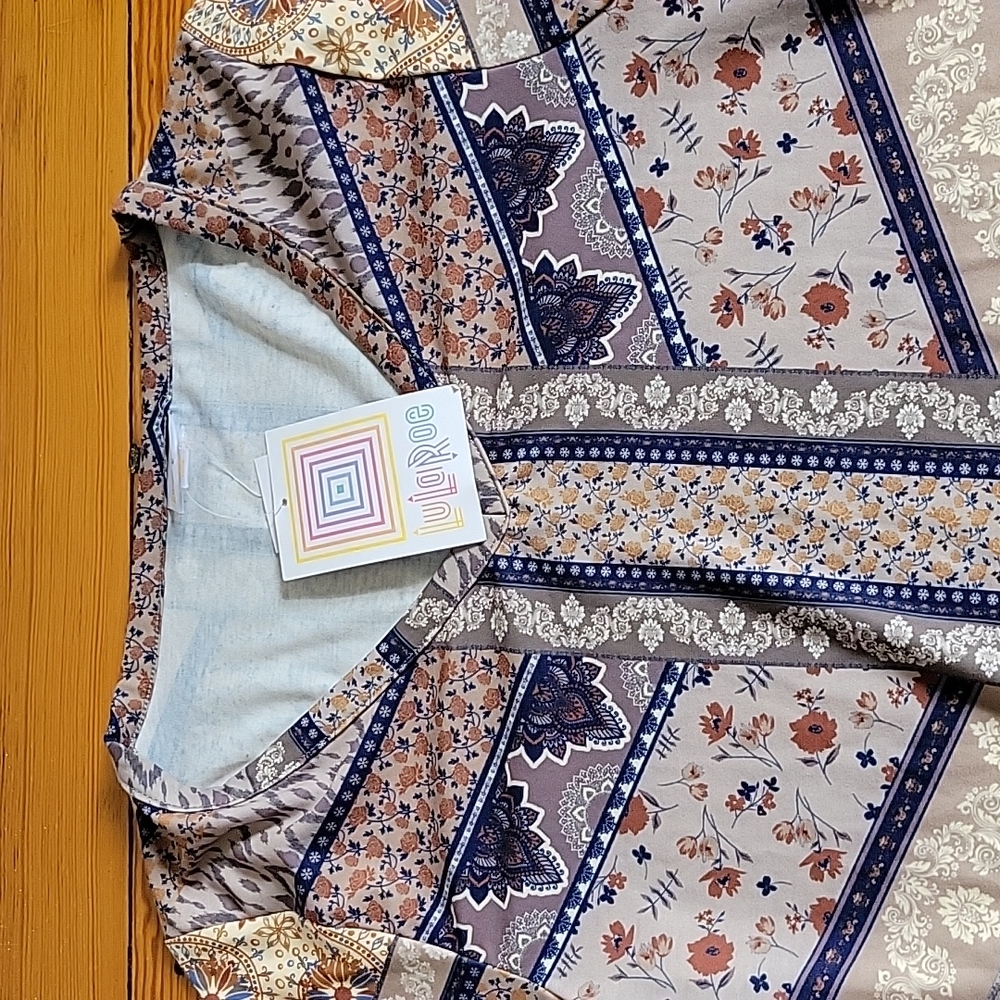 Lularoe Iris Size XXS